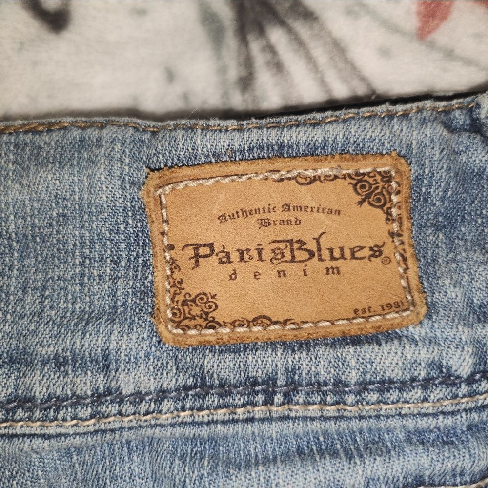 Women’s Denim Shorts - Blue Jean Casual Short - Picture 5 of 7